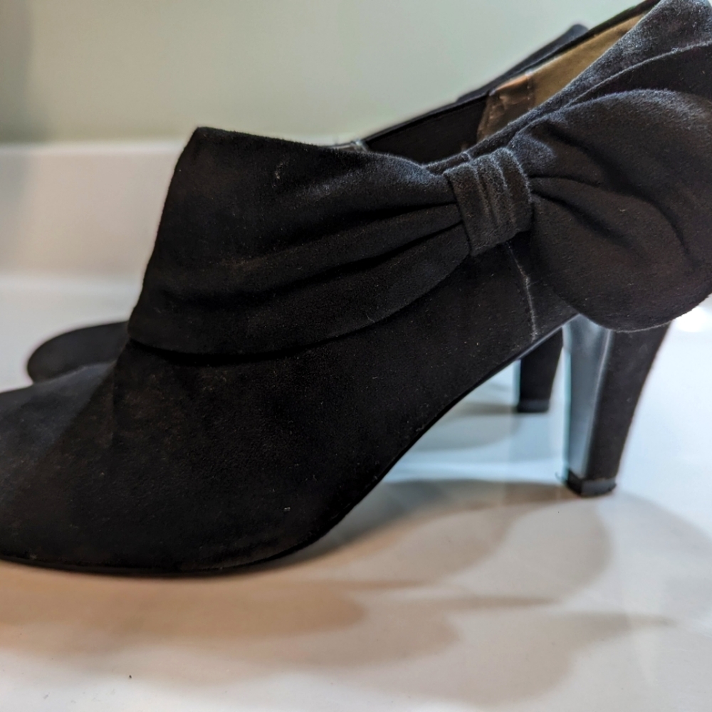 Black Suede Heeled Ankle Boot size 7.5